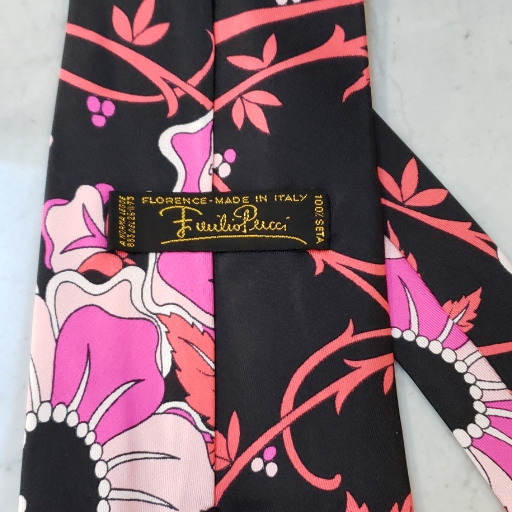 Host Pick ð¥Vintage Emilio Pucci Pink Floral Tie - Picture 6 of 6